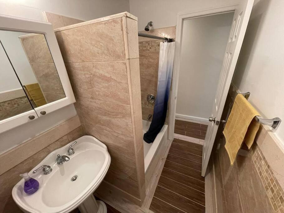 Elegant Nyc Apt 2Bedrooms 14 Minutes To Times Square! Weehawken Luaran gambar